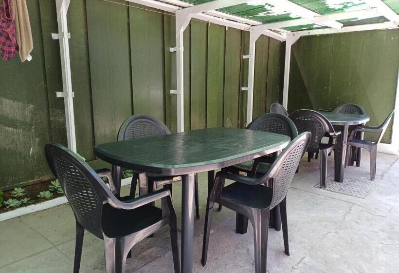 غرفة قياسية ثلاثية, Ojong S Guesthouse Kraaifontein   Eikendel