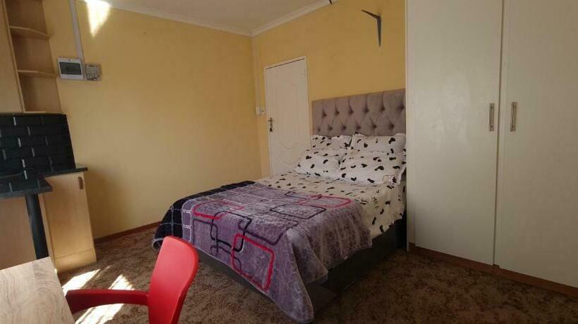 غرفة قياسية, Ojong S Guesthouse Kraaifontein   Eikendel