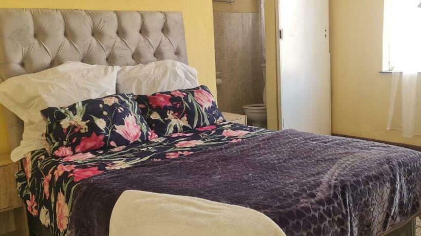 غرفة قياسية, Ojong S Guesthouse Kraaifontein   Eikendel