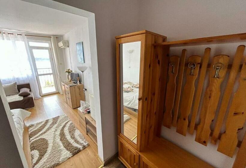 Номер Deluxe Вид на Море с Балконом, South Point, резово