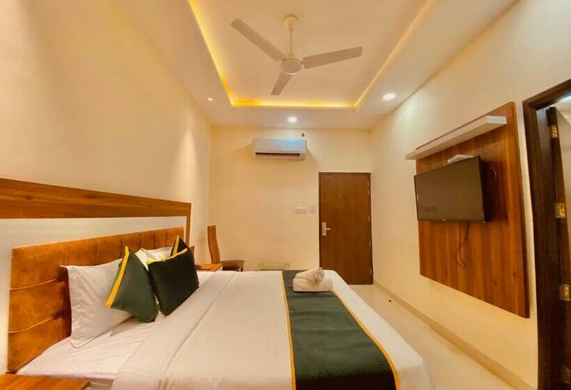 ガーデンビュースタンダードルーム, Stay @northview Park Hotel Zirakpur