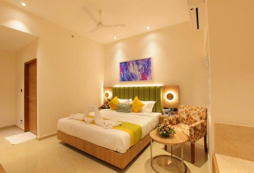 豪华房间, The Grand Ambassador