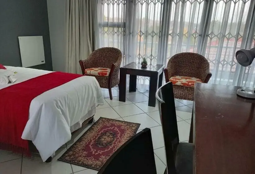 Deluxe-huone Parveke, Realjoy Guest Suites