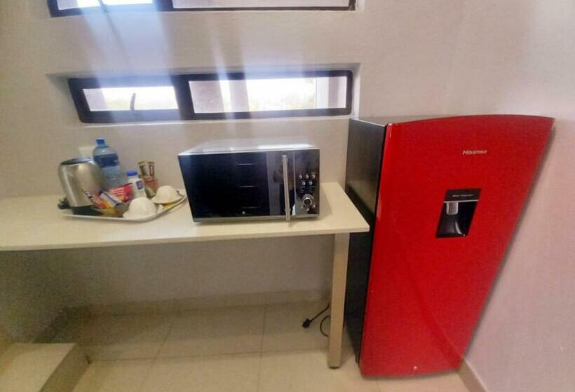 غرفة ديلوكس مزودة بشرفة, Realjoy Guest Suites