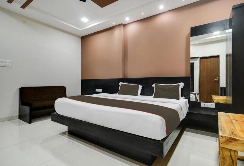 חדר סטנדרט, Santushti Hotel & Restaurant, Indore