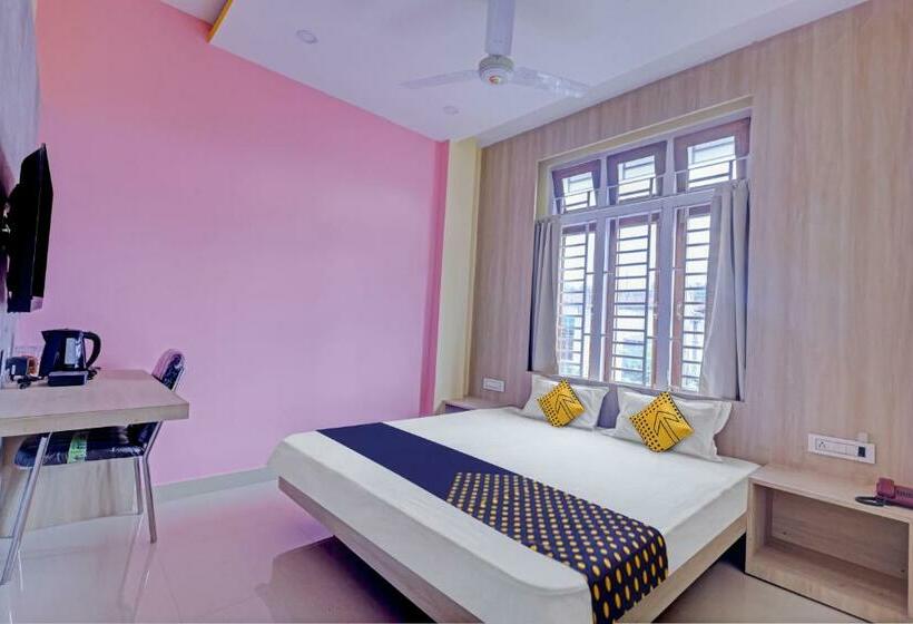 غرفة كلاسيكية ثلاثية, Oyo Flagship Borah S Griham