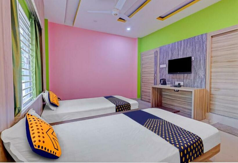 غرفة كلاسيكية ثلاثية, Oyo Flagship Borah S Griham