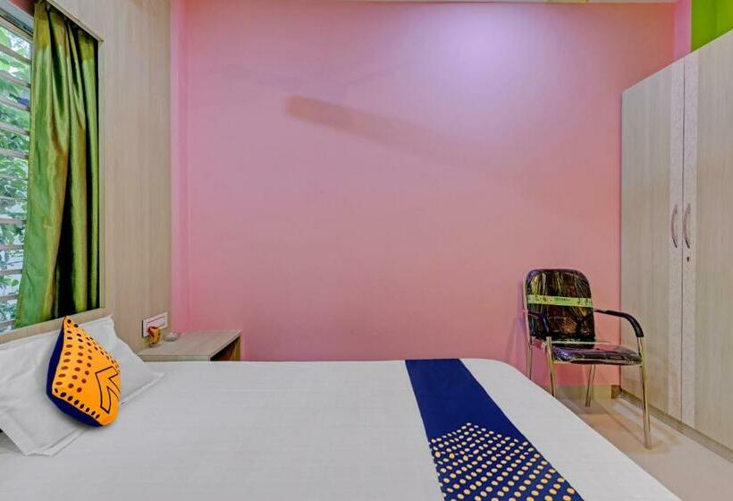 غرفة كلاسيكية ثلاثية, Oyo Flagship Borah S Griham