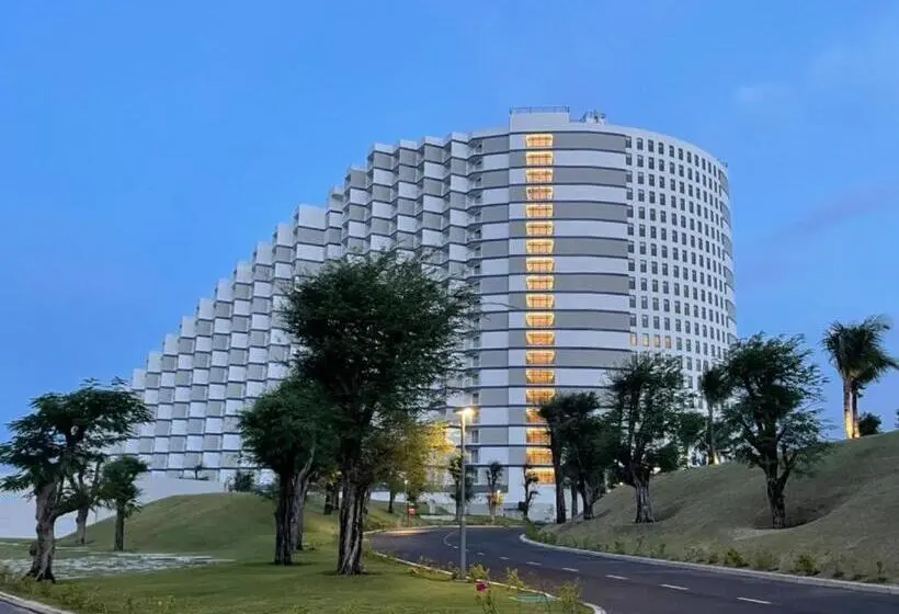 اتاق استاندارد با تخت بزرگ, Happy Beach Seaview Hotel   The Arena Cam Ranh Resort