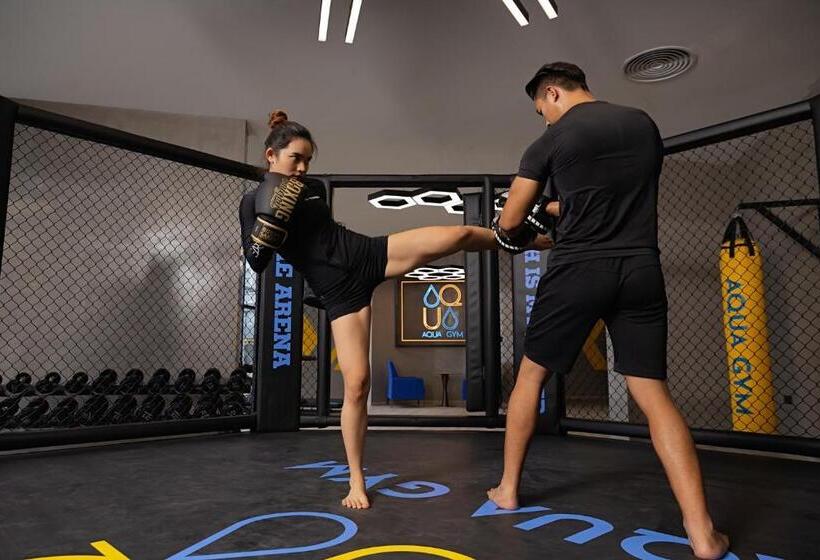 سوئیت با تخت بزرگ, Happy Beach Seaview Hotel   The Arena Cam Ranh Resort