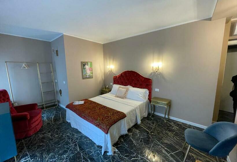 Номер Deluxe, Prestige Suite Via Romagnoli