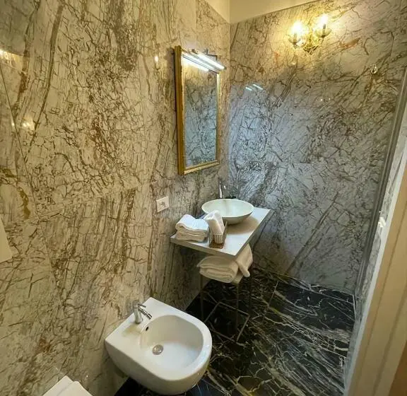 اتاق لوکس, Prestige Suite Via Romagnoli