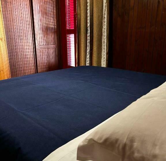 غرفة عائلية مطلّة علي الجبل, Bed 100s