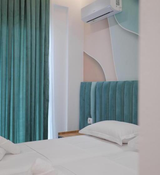 デラックストリプルルーム, La Maison Boutique