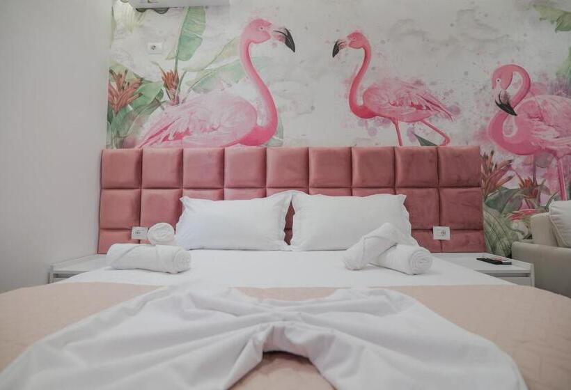 デラックストリプルルーム, La Maison Boutique