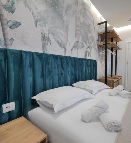 デラックストリプルルーム, La Maison Boutique