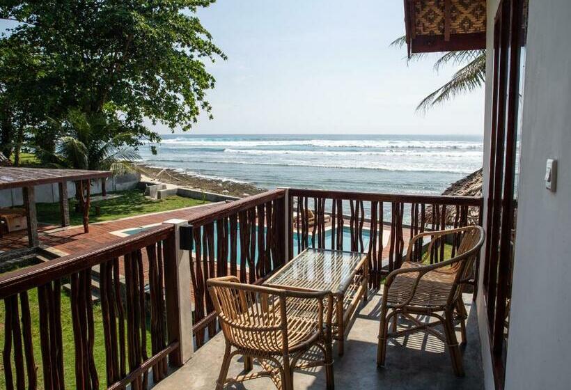 Triple Room Sea View, The Ujung Bocur Bungalows