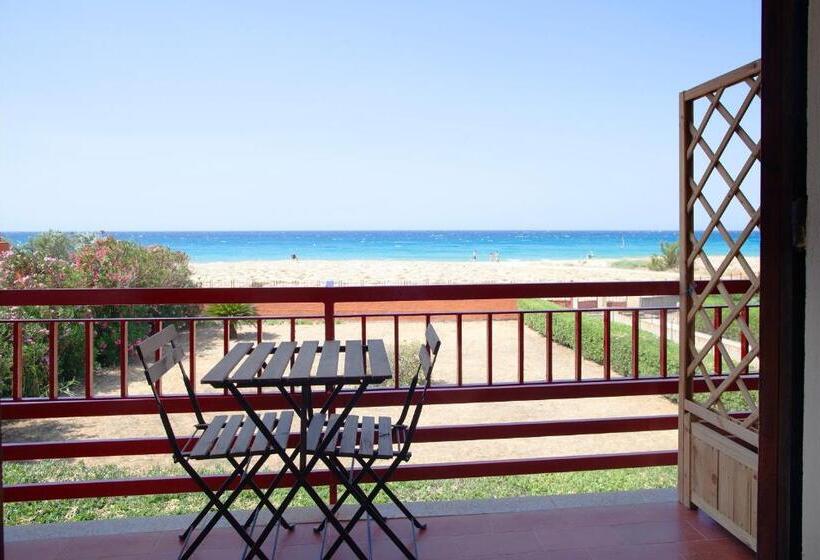 غرفة قياسية مطلّة علي البحر, Solanas Home Stay   Rooms