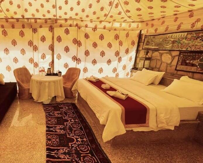 Quarto Estandar, Experience Desert Resort