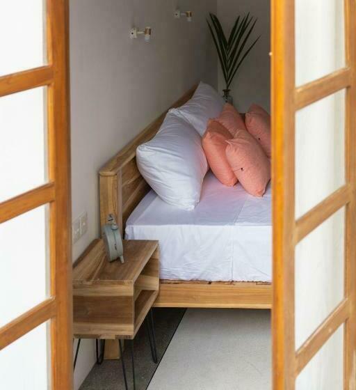 חדר סטנדרט עם מיטת קינג, Nets Cowork & Colive