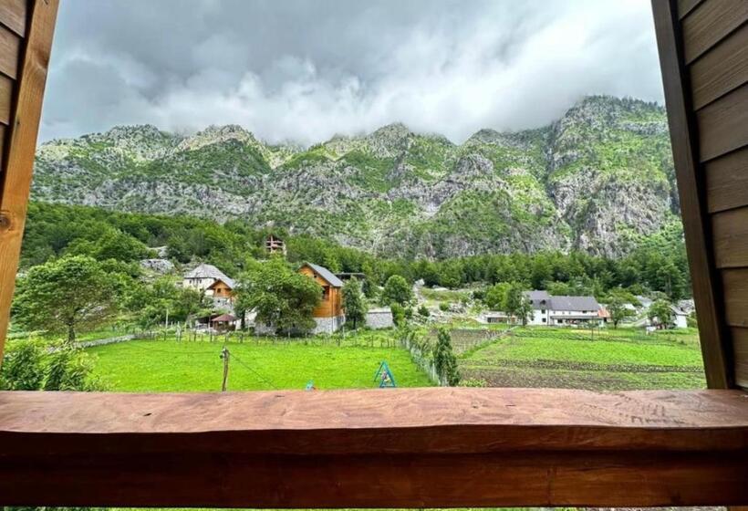 اتاق استاندارد, Residence: Quku I Valbones