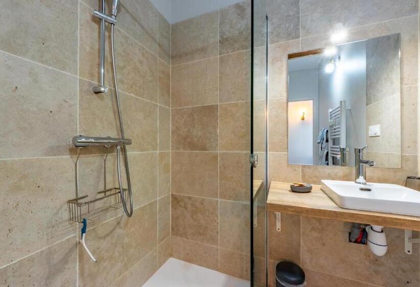 חדר סטנדרט מותאם לאדם עם מוגבלויות, ô Domaine Du Roussillon