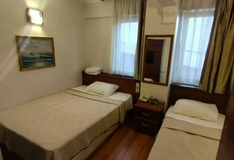 Standard-huone, Nayla