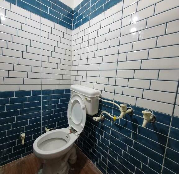 三人经典房间, Oyo Hotel Rudhra