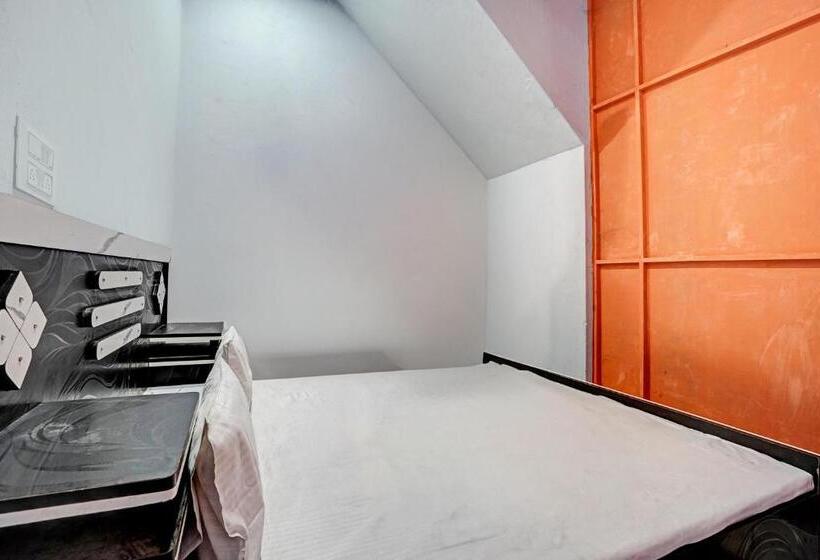Трехместный Номер Классика, Oyo Hotel Rudhra