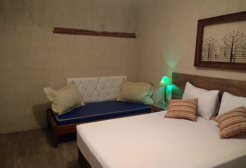 Standaard Driepersoonskamer, Pousada Casa Jardim