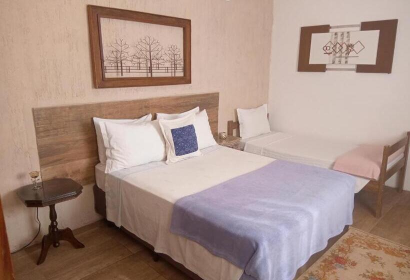 Standaard Driepersoonskamer, Pousada Casa Jardim