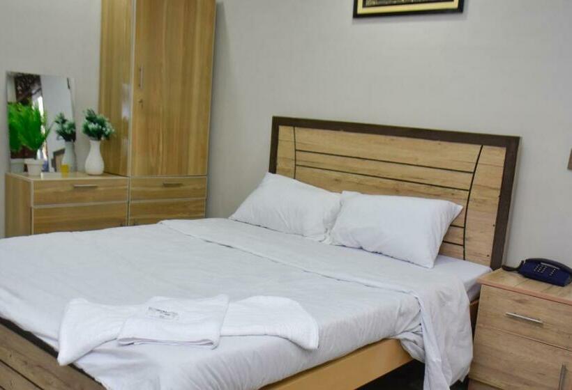 استودیوی استاندارد, Dunleigh Apartments