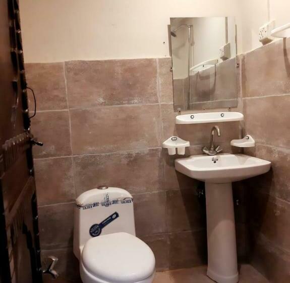 سوییت خانوادگی, Dunleigh Apartments