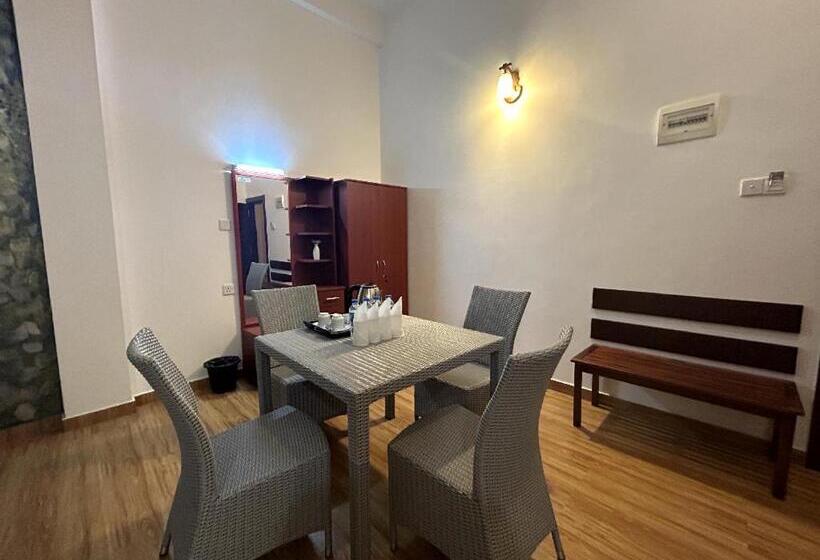 Семейный Номер, K And K Country Resort