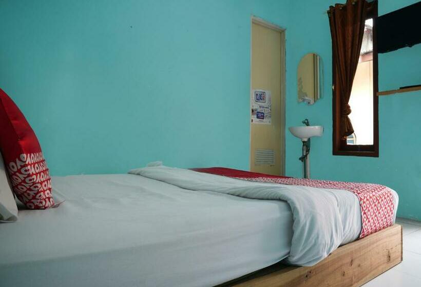 Номер Стандарт, Oyo 92831 Penginapan Raja