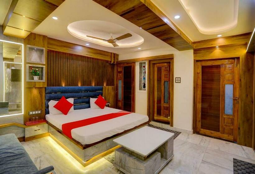 Klassiskt Trippelrum, Oyo Flagship Kashi Inn Pg Guest House