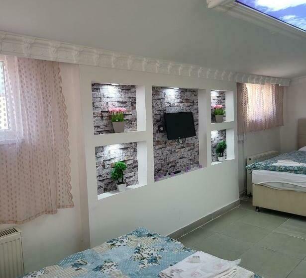 家庭间, Home 22 Otel