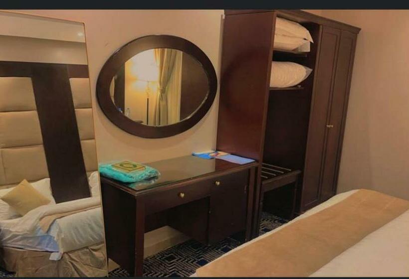 1 Szobás Apartman, بسمات الشرق 1