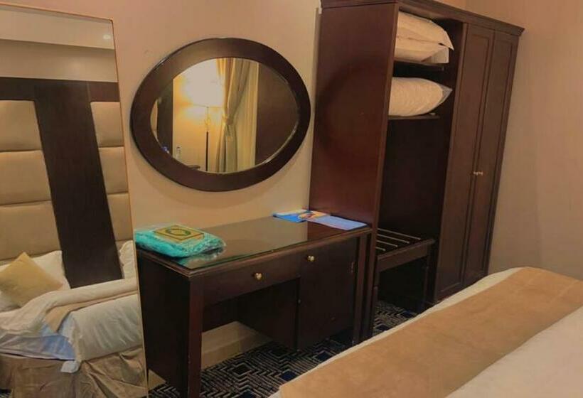 1 Szobás Apartman, بسمات الشرق 1