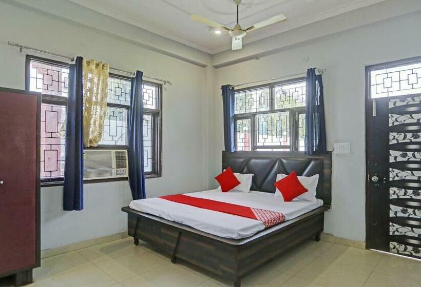 Трехместный Номер Классика, Oyo Flagship Narayan Dham