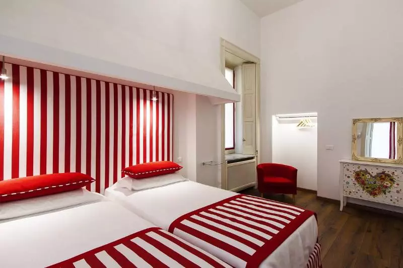 デラックスルーム, Palazzo Starace