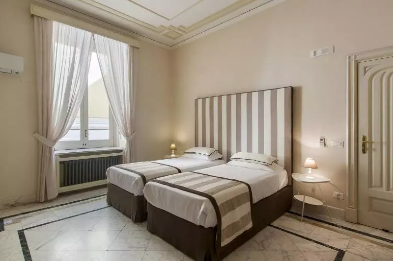 コンフォートトリプルルーム, Palazzo Starace