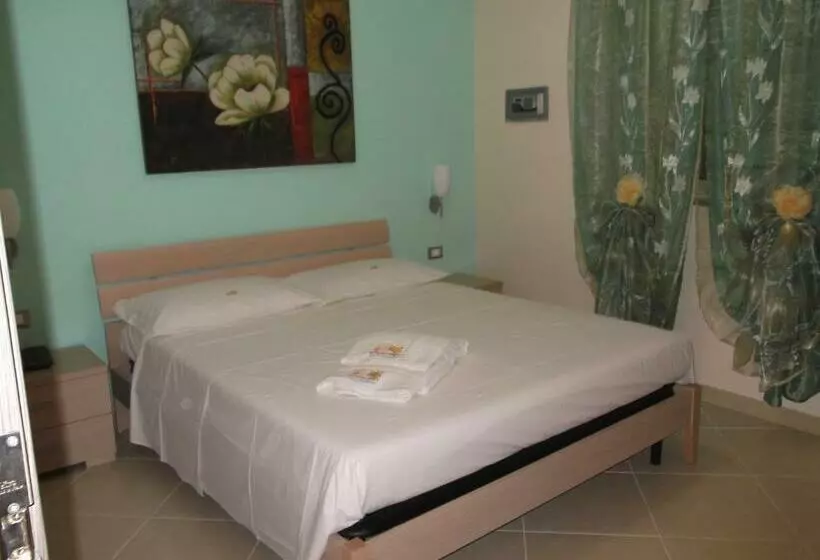 اتاق استاندارد با تخت بزرگ, Suliccenti Marzamemi