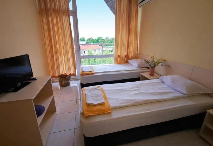 اتاق استاندارد با بالکن, Club Hotel Vedren