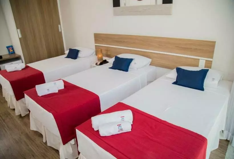 Standard Kolmen Hengen Huone, Assay Plaza