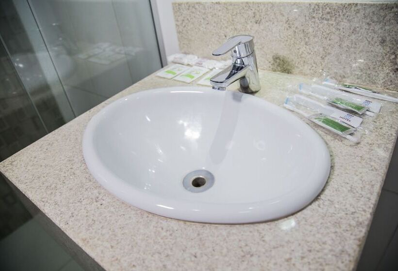 Номер Стандарт, Assay Plaza