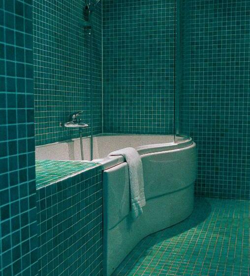 חדר משפחתי נוף לים, Carlina Lodge