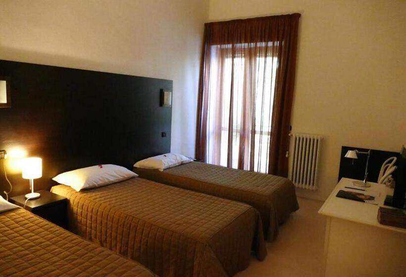 غرفة قياسية, Colucci