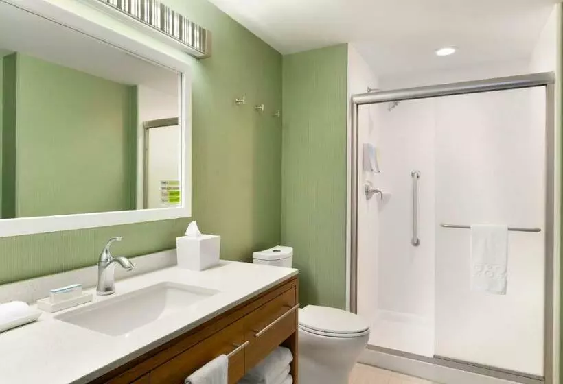 キングサイズベッドのスイートルーム, Home2 Suites By Hilton Hasbrouck Heights