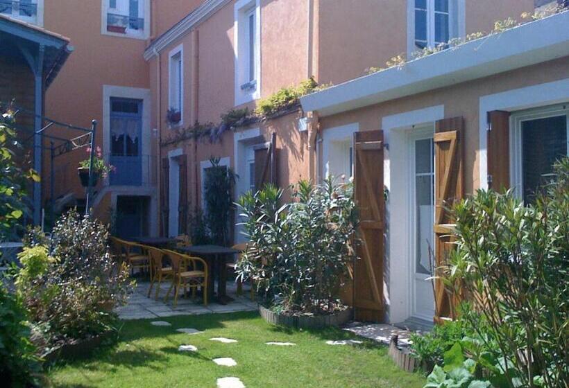 غرفة قياسية فردية, Hôtel De La Tour